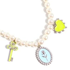 💚⚪️🩵 “CHARMING COLLISION” GREEN NECKLACE ~ PAPARAZZI❗️💚⚪️🩵